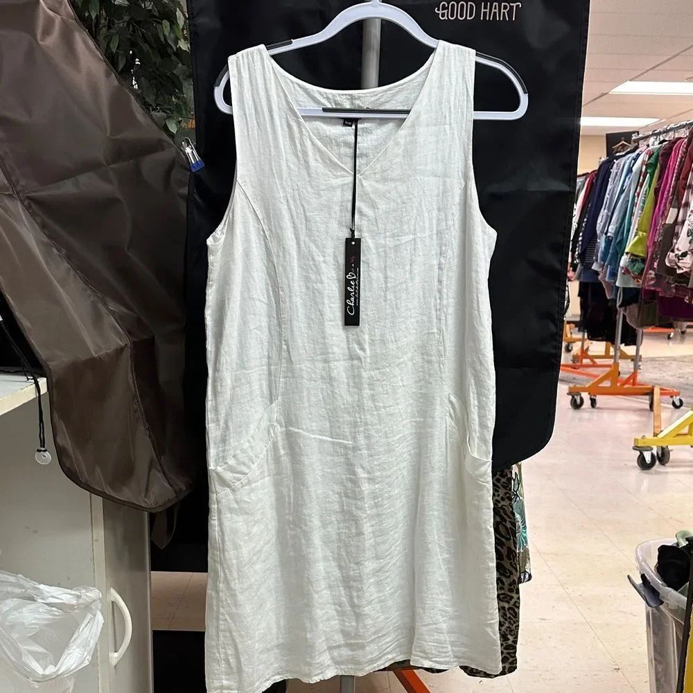 CHARLIE B Cream Sleeveless Midi Dress